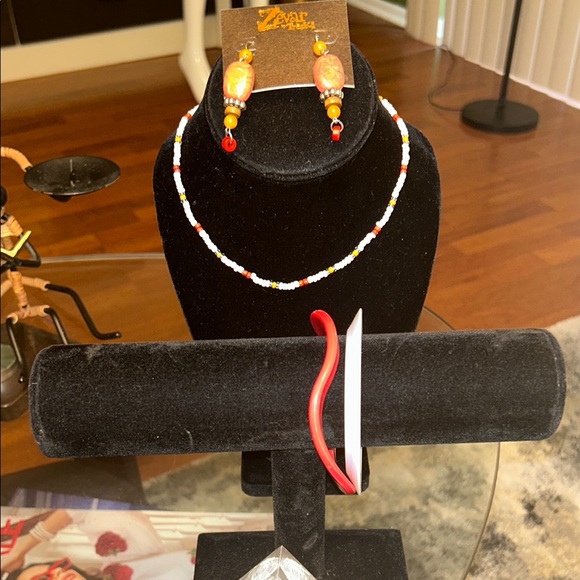 Multicolor Beaded Jewelry Set(negotiable) - Picture 2 of 4